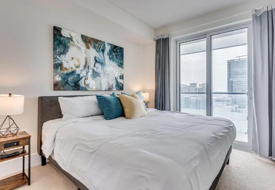 Skyline Suites - Walk To Mtcc, Acc, Rogers Centre & Entertainment District Toronto Exteriér fotografie